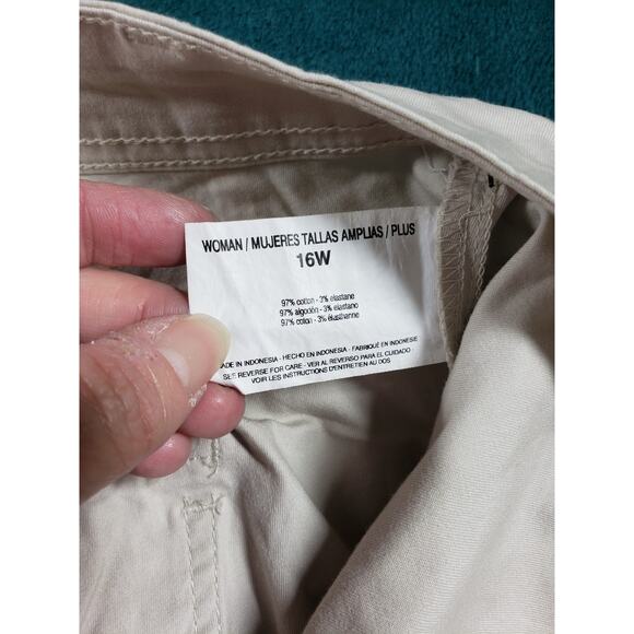 Gloria Vanderbilt Pants Size 16 W Womens Beige Stretch Capri Plus Cargo NWT - Picture 6 of 15